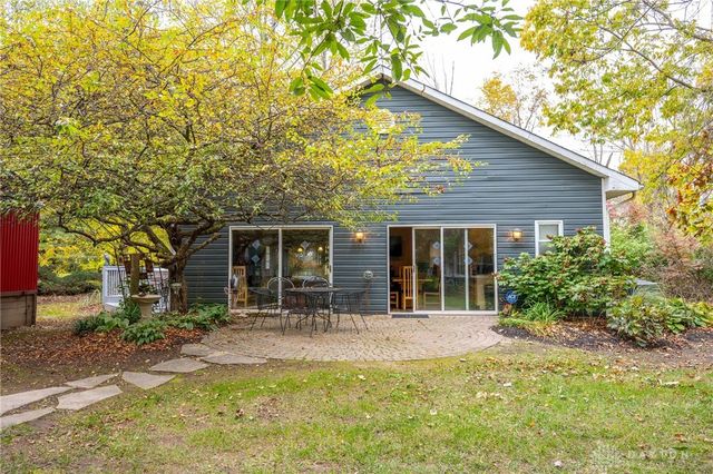 945 S Nixon Camp Road, Oregonia, OH 45054