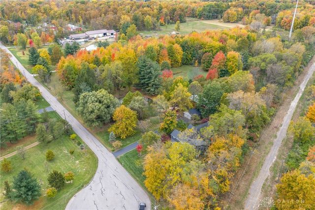 945 S Nixon Camp Road, Oregonia, OH 45054