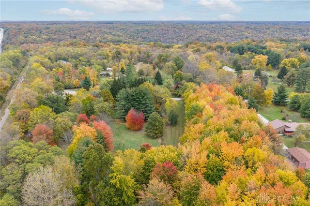 945 S Nixon Camp Road, Oregonia, OH 45054