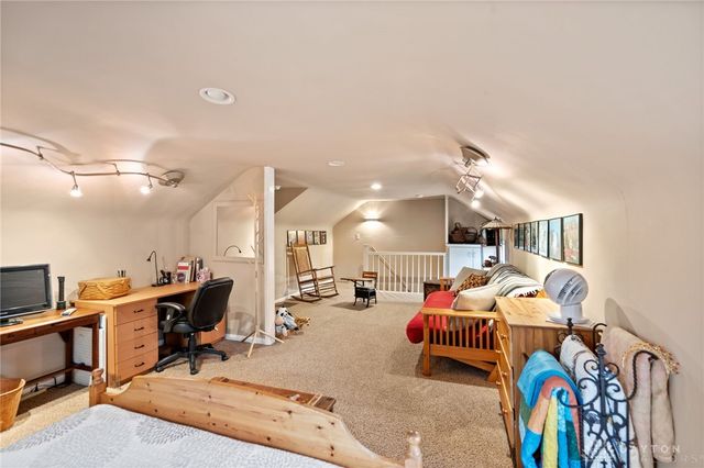 945 S Nixon Camp Road, Oregonia, OH 45054