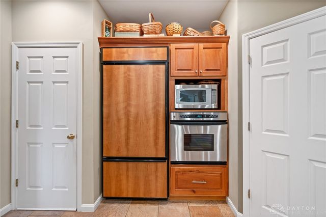 945 S Nixon Camp Road, Oregonia, OH 45054