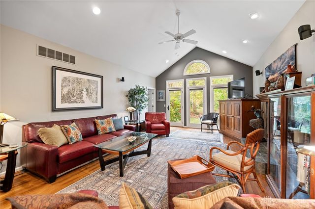 945 S Nixon Camp Road, Oregonia, OH 45054