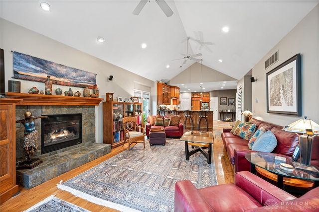 945 S Nixon Camp Road, Oregonia, OH 45054