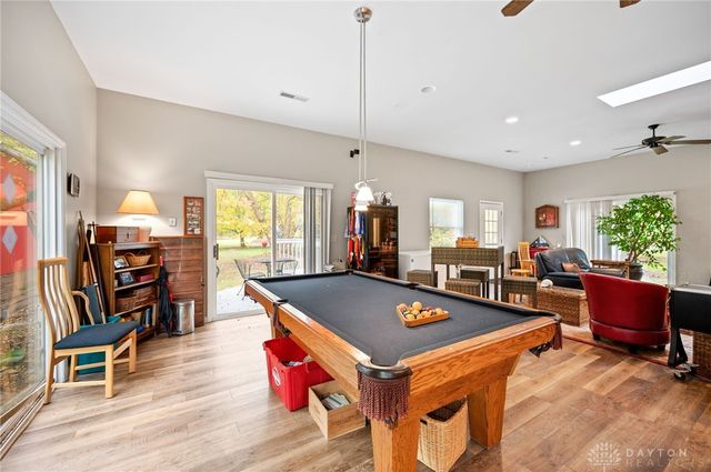 945 S Nixon Camp Road, Oregonia, OH 45054
