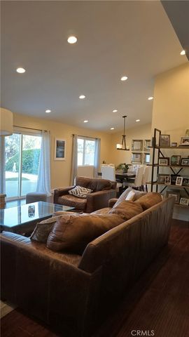 5966 Rod, Woodland Hills, CA 91367