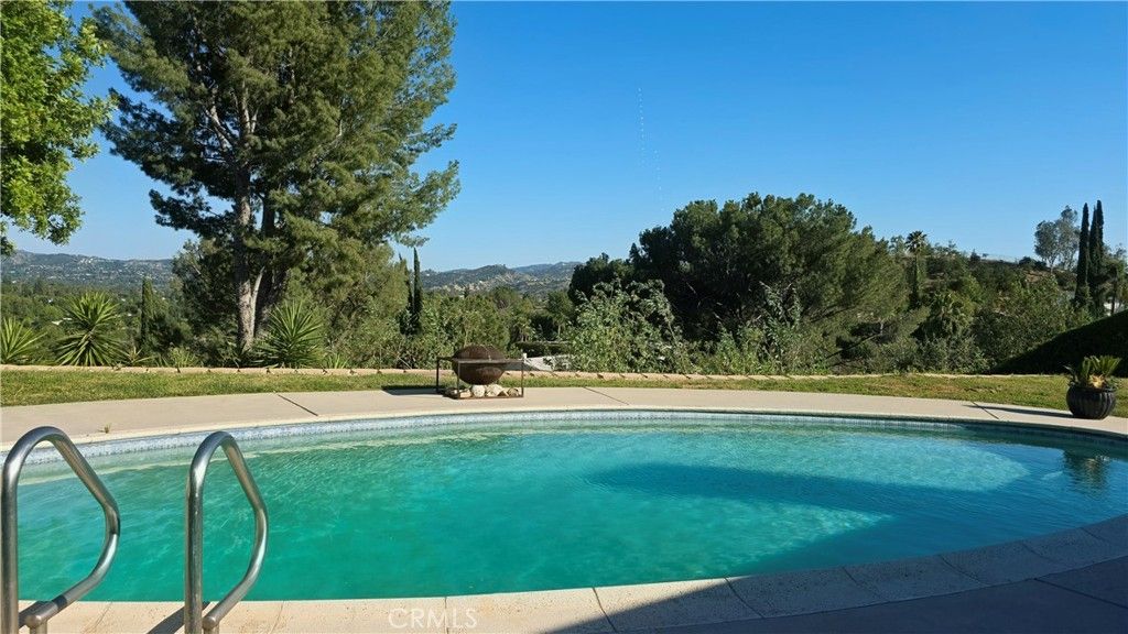 5966 Rod, Woodland Hills, CA 91367