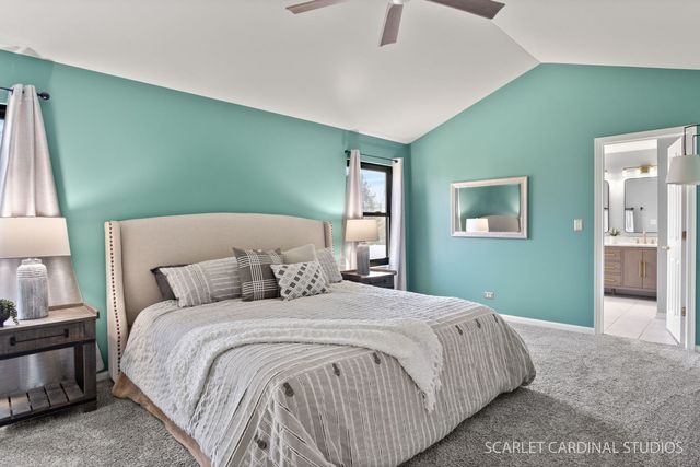 1948 Barrington Court, Aurora, IL 60503