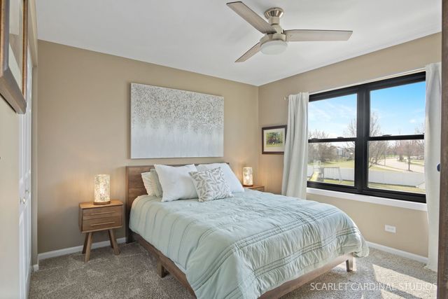 1948 Barrington Court, Aurora, IL 60503