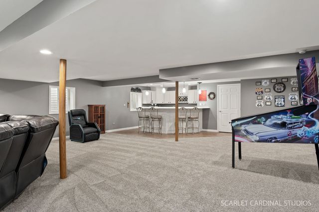 1948 Barrington Court, Aurora, IL 60503