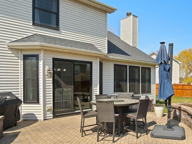 1948 Barrington Court, Aurora, IL 60503