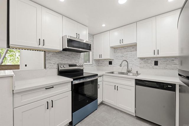 229 Woodland Parkway 170, San Marcos, CA 92069