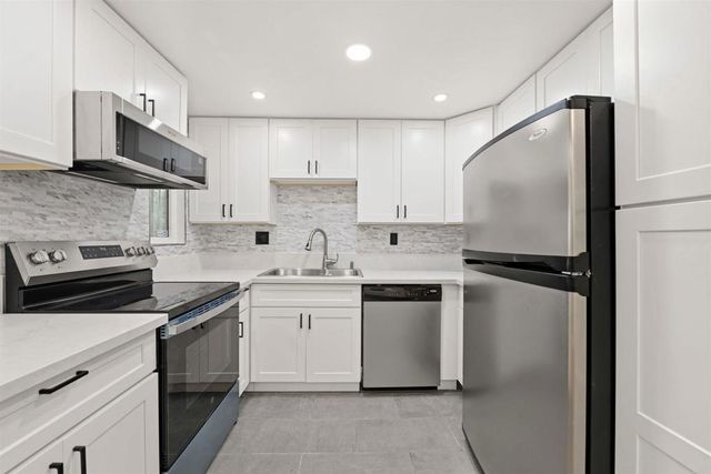 229 Woodland Parkway 170, San Marcos, CA 92069