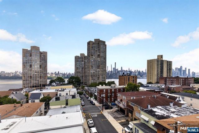 62 69th Street 203, Guttenberg, NJ 07093