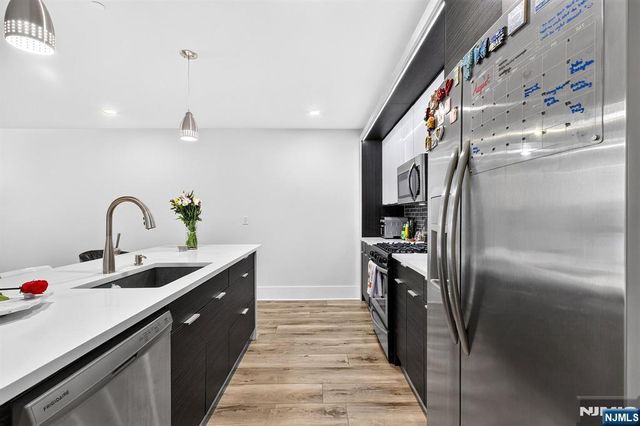 62 69th Street 203, Guttenberg, NJ 07093