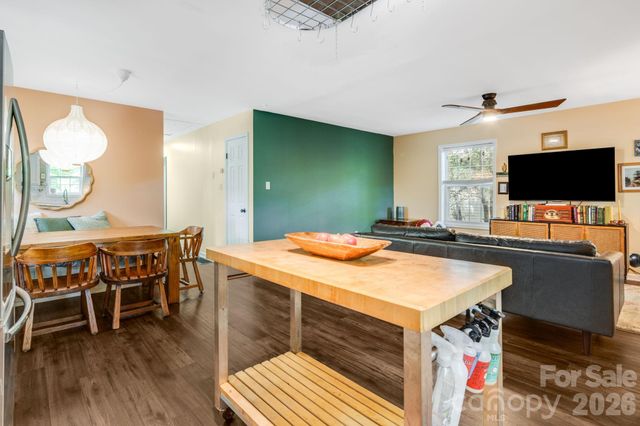 112 Shadowlawn Drive, Asheville, NC 28806