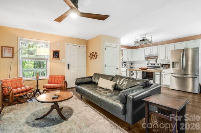 112 Shadowlawn Drive, Asheville, NC 28806