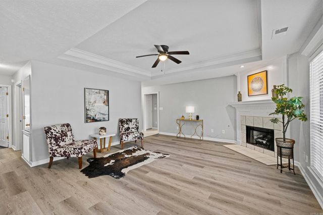 24 Zircon Drive, Maumelle, AR 72113