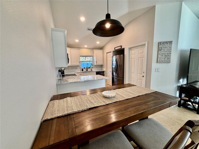 917 WINTER GARDEN DRIVE, Sarasota, FL 34243