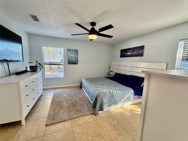 917 WINTER GARDEN DRIVE, Sarasota, FL 34243