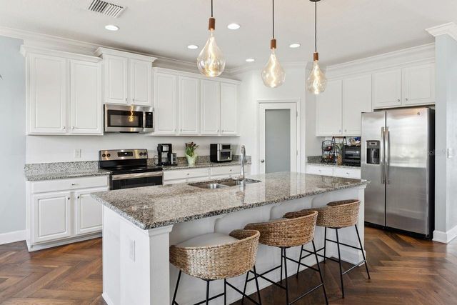 18799 HENEQUEN LANE SE, Spring Hill, FL 34610