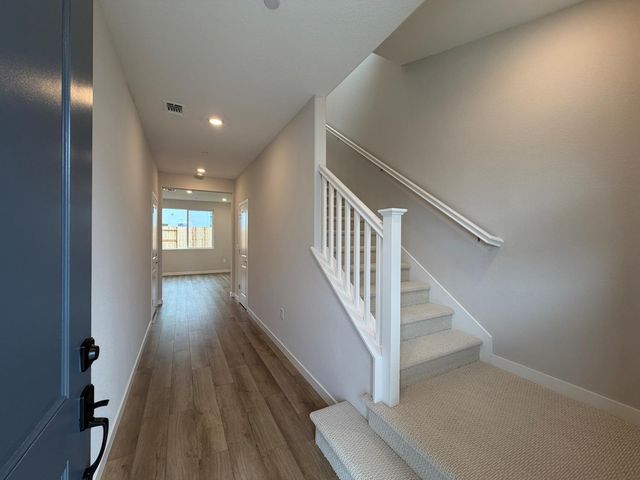 10363 Mornington Way, Elk Grove, CA 95757