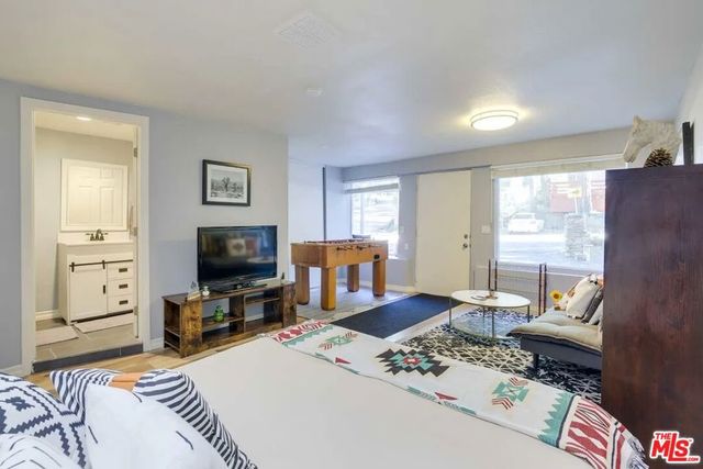 874 Fern Drive, Crestline, CA 92325