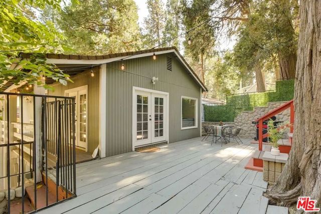 874 Fern Drive, Crestline, CA 92325