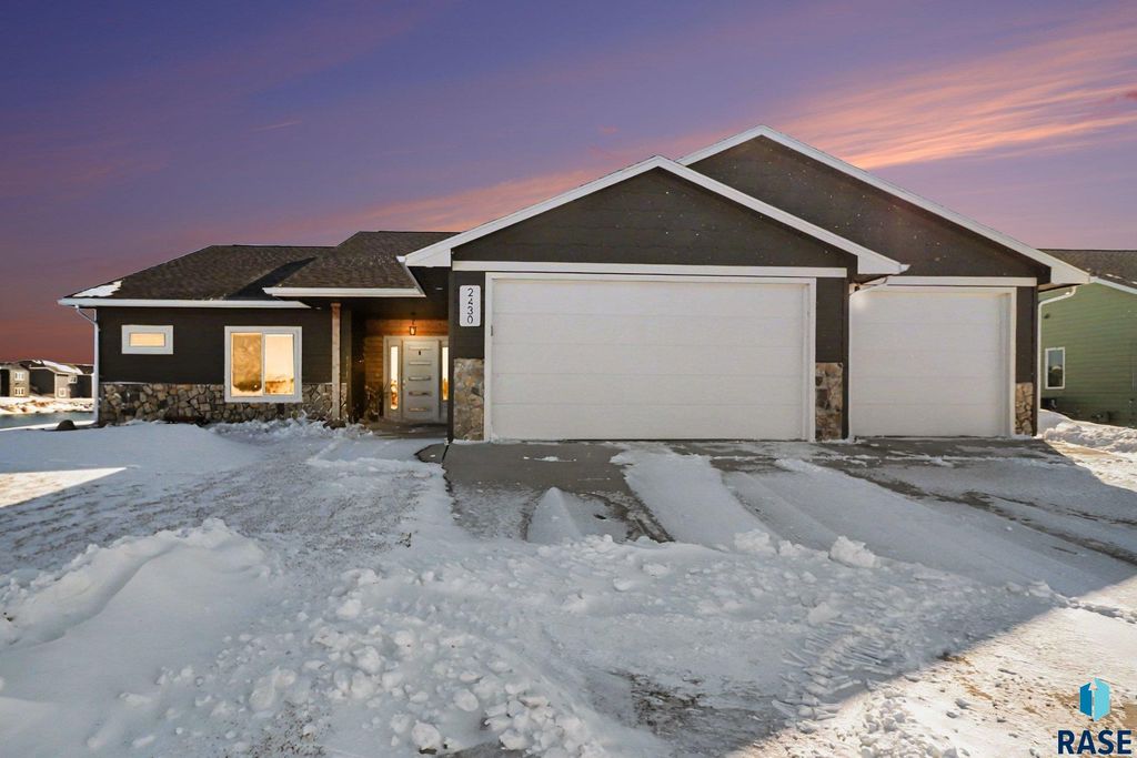 2430 N Main Ave Avenue, Tea, SD 57064