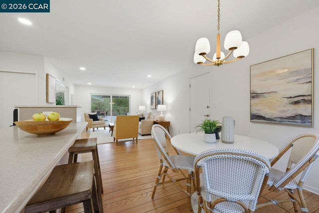 3927 Woodside Ct, Lafayette, CA 94549