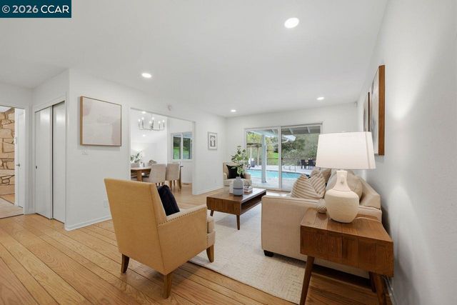 3927 Woodside Ct, Lafayette, CA 94549