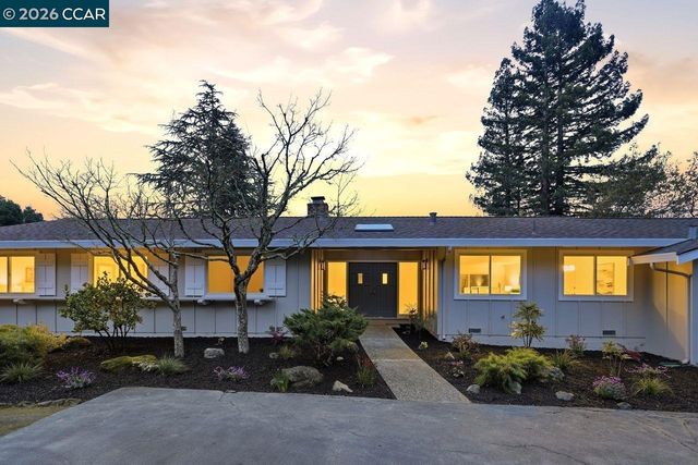 3927 Woodside Ct, Lafayette, CA 94549