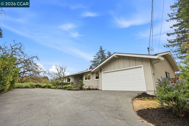3927 Woodside Ct, Lafayette, CA 94549