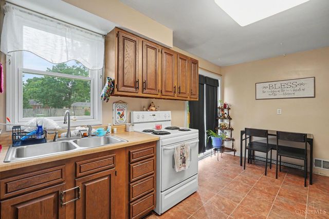 4722 Fairfield Avenue, Fairfield, OH 45014