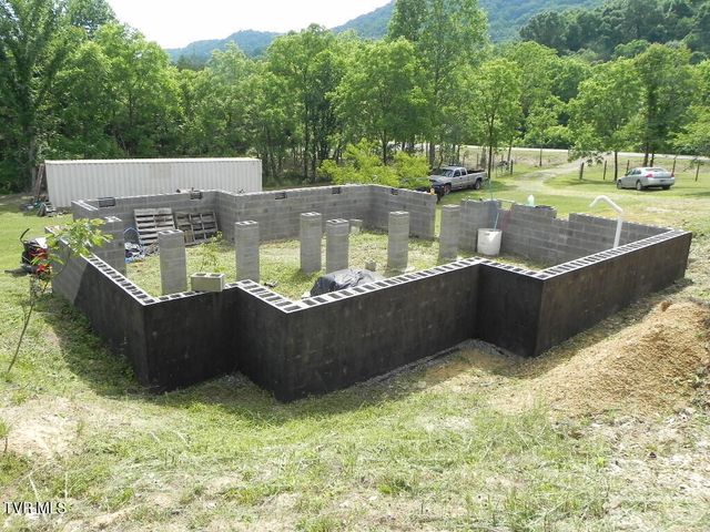 804 Webster Valley Road, Rogersville, TN 37857
