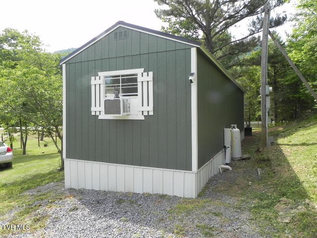 804 Webster Valley Road, Rogersville, TN 37857