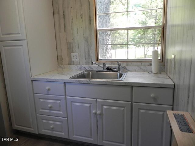 804 Webster Valley Road, Rogersville, TN 37857