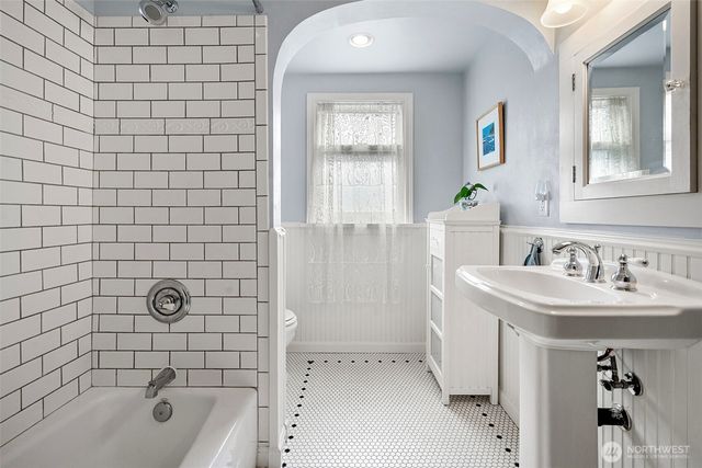 3324 N 28th Street, Tacoma, WA 98407