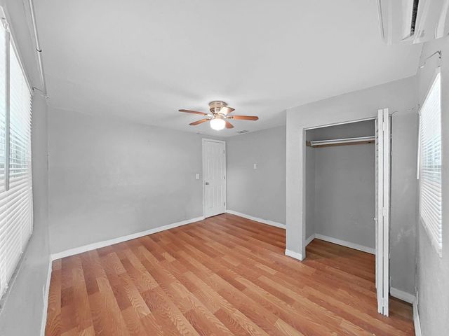 1514 E NORTH BAY STREET, Tampa, FL 33610