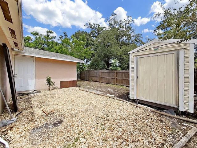 1514 E NORTH BAY STREET, Tampa, FL 33610