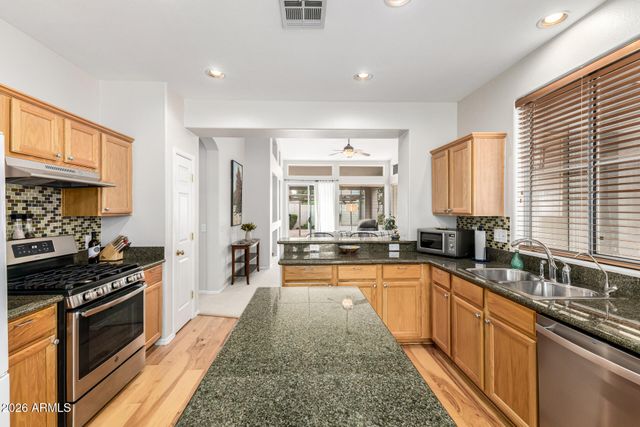 1461 W ARMSTRONG Way, Chandler, AZ 85286