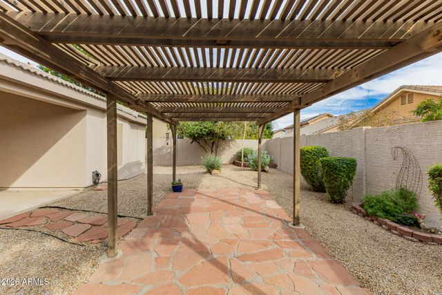 1461 W ARMSTRONG Way, Chandler, AZ 85286