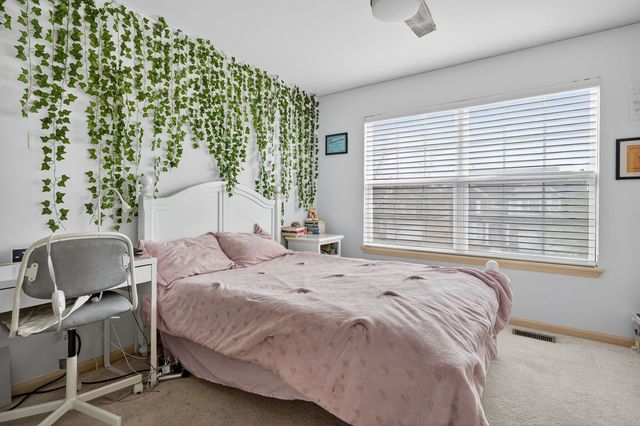 2072 Inverness Drive, Vernon Hills, IL 60061