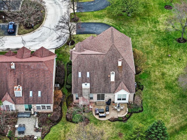 2072 Inverness Drive, Vernon Hills, IL 60061