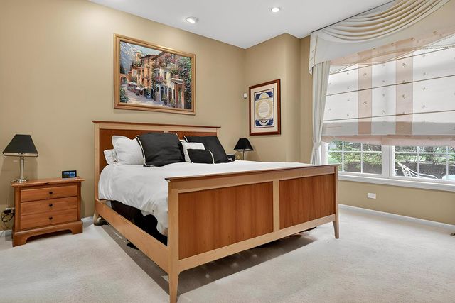 2072 Inverness Drive, Vernon Hills, IL 60061