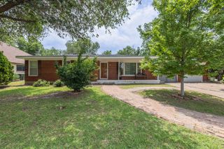 6720 Davidson Street, Richland Hills, TX 76118