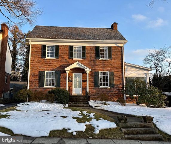 6117 WESTERN AVE NW, Washington, DC 20015