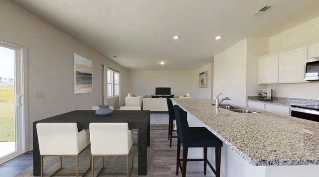 217 Rodgers RD, Taylor, TX 76574