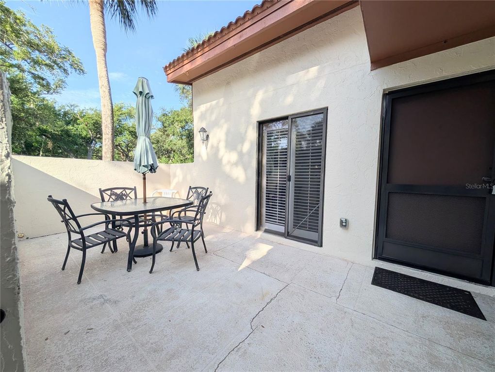 Image 2 of property listing at 3426 WOOD OWL CIRCLE 73B, Bradenton, FL 34210