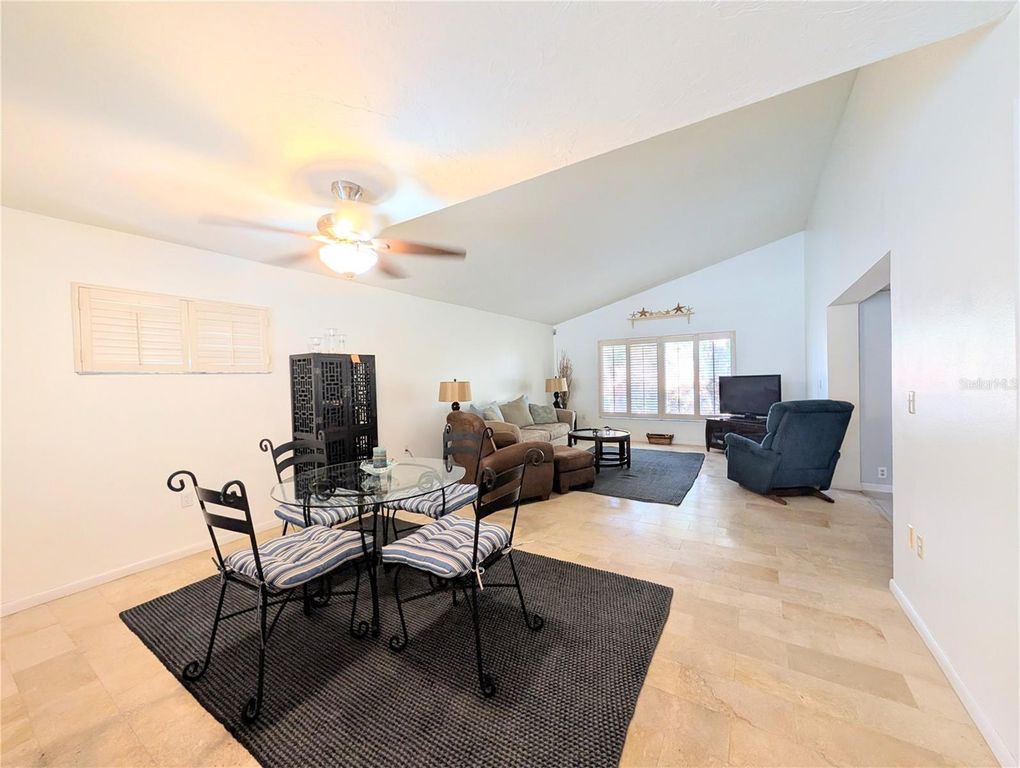 Image 12 of property listing at 3426 WOOD OWL CIRCLE 73B, Bradenton, FL 34210