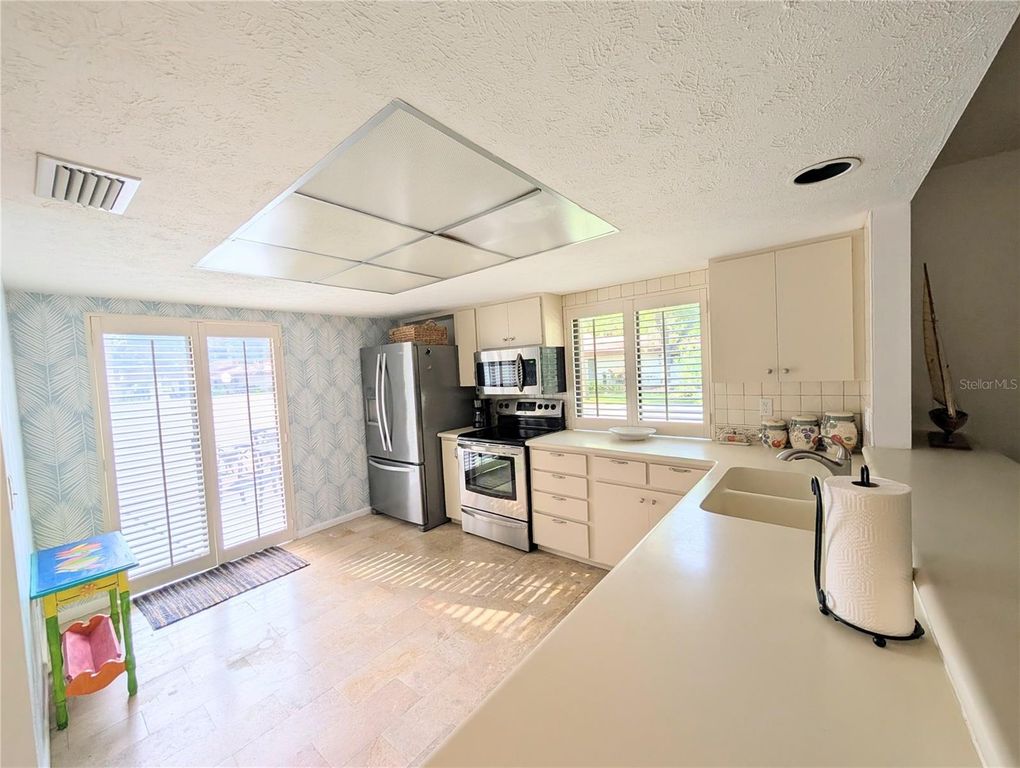 Image 7 of property listing at 3426 WOOD OWL CIRCLE 73B, Bradenton, FL 34210